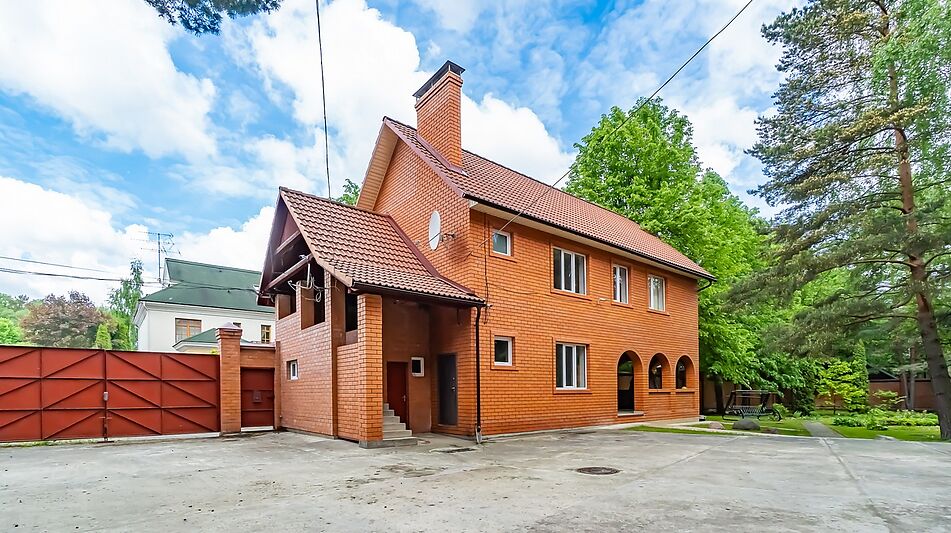 Загородная усадьба в Троицком