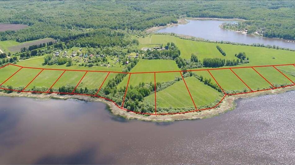 Участок у воды в поселке Нефтино