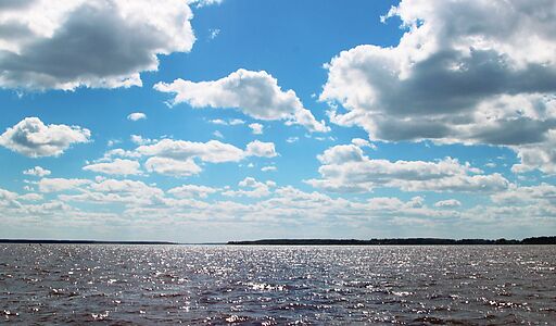 Участок на первой линии в Нефтино