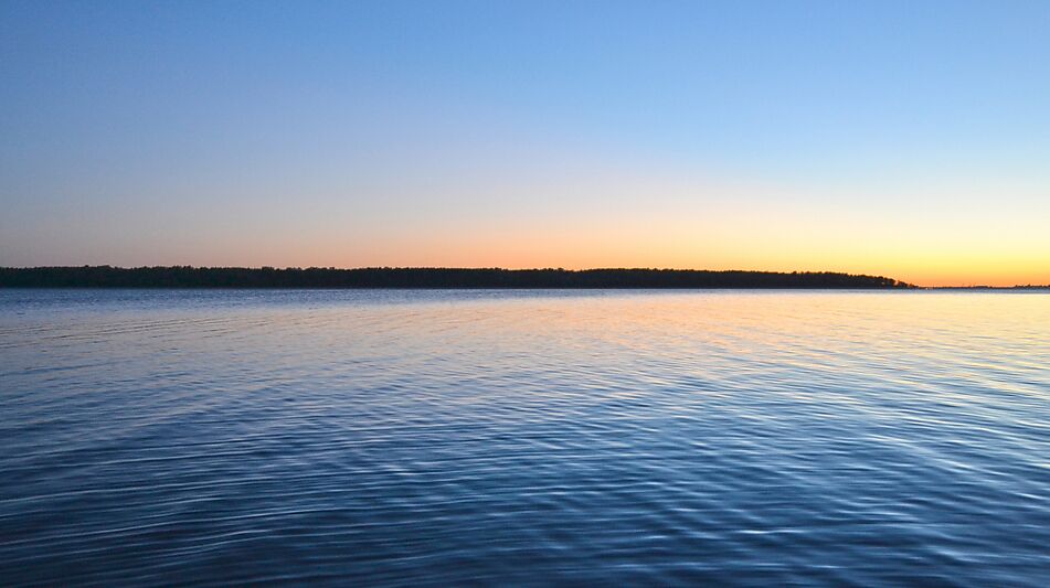 Участок на первой линии в Нефтино