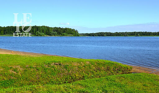 Участок на первой линии в Нефтино