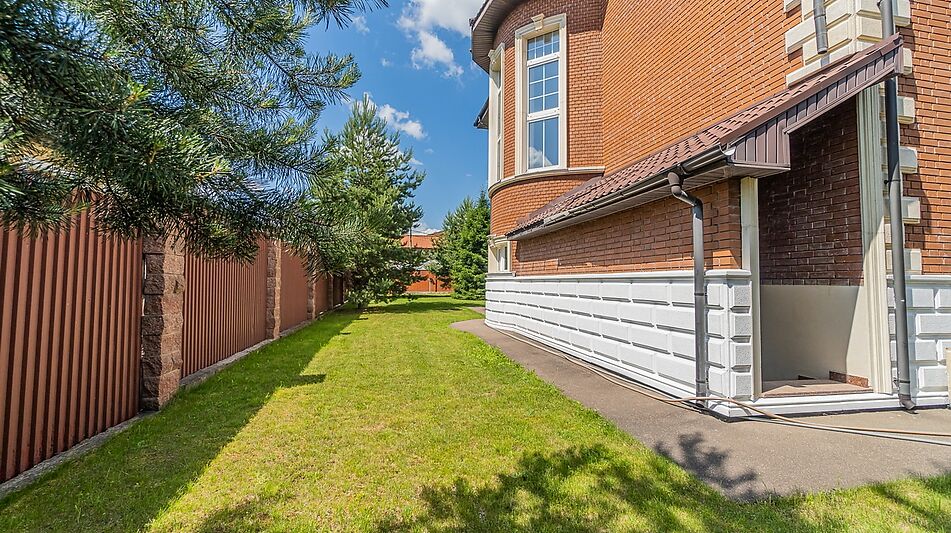 Усадьба в поселке Новосельцево