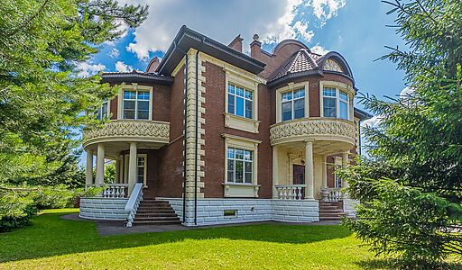 Усадьба в поселке Новосельцево