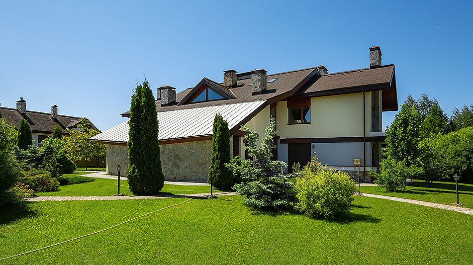 Дом в поселке Большая Черная