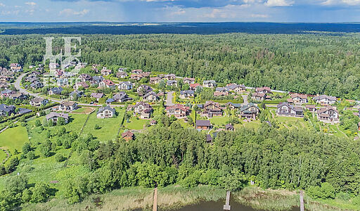 Дом у воды в КП Пестовская Гавань