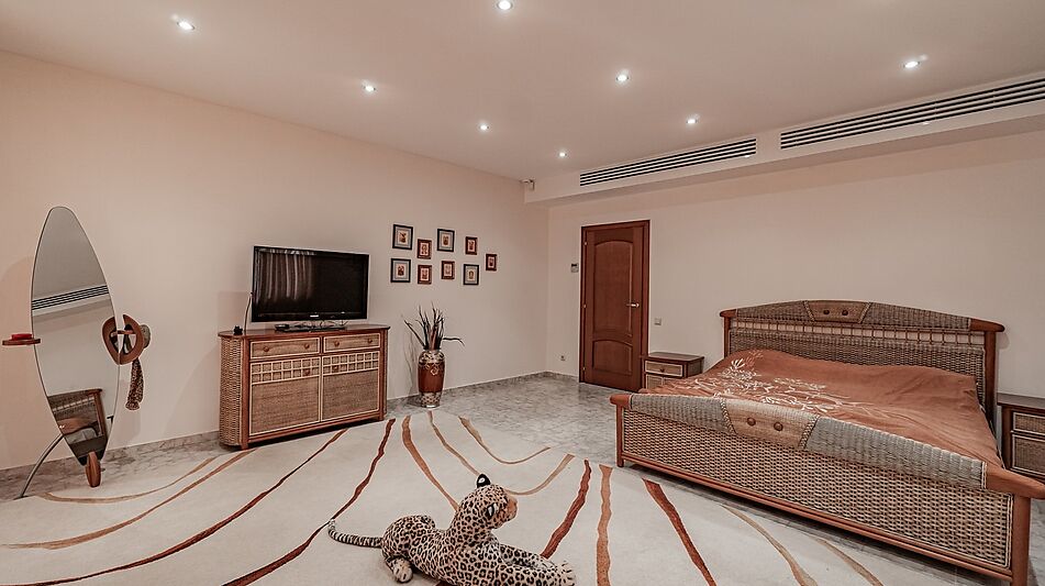 Дом у воды в КП Пестовская Гавань