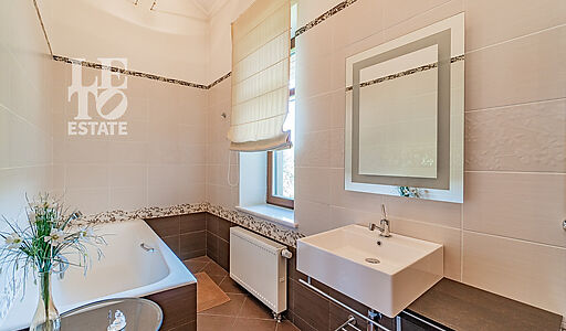 Дом у воды в КП Пестовская Гавань