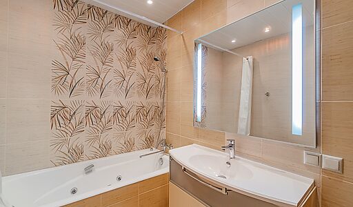 Дом у воды в КП Пестовская Гавань