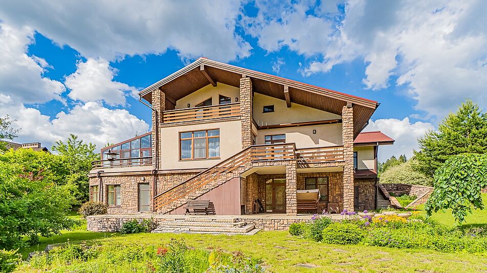 Дом у воды в КП Пестовская Гавань