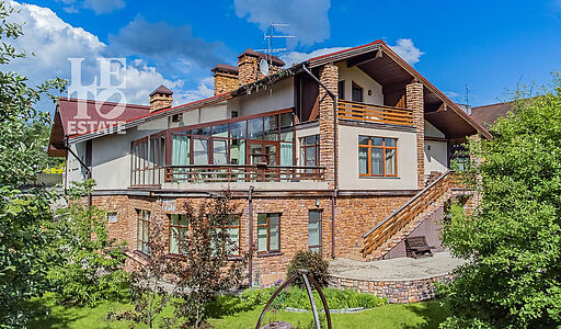 Дом у воды в КП Пестовская Гавань