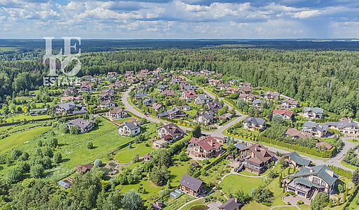 Дом у воды в КП Пестовская Гавань
