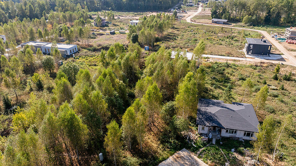 Живописный участок в КП Реки