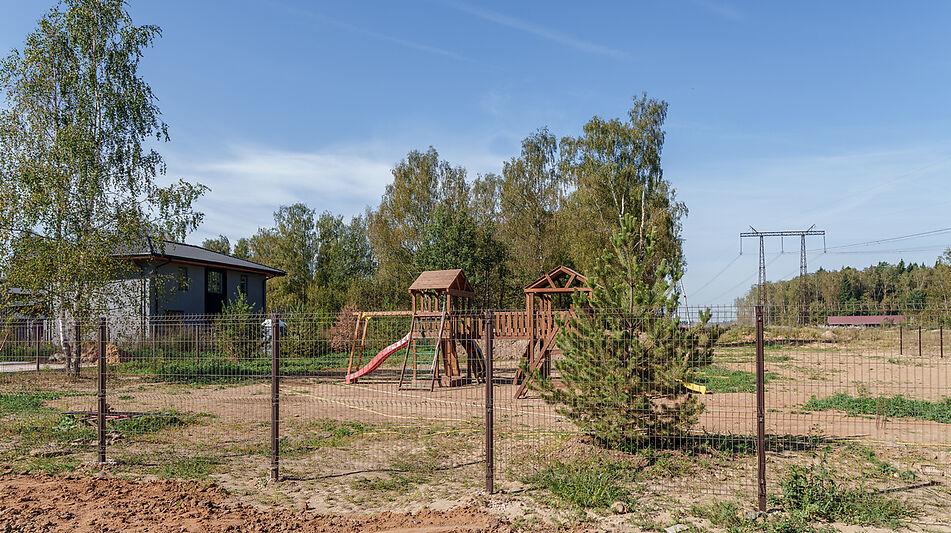 Живописный участок в КП Реки