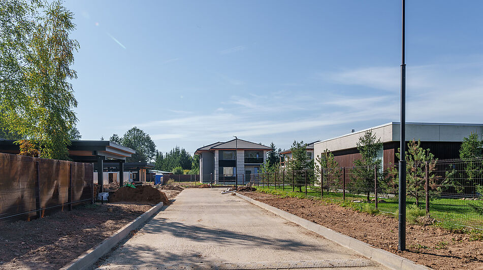 Живописный участок в КП Реки