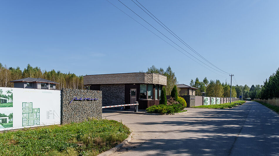 Живописный участок в КП Реки