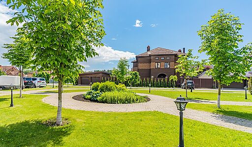 Военнослужащий