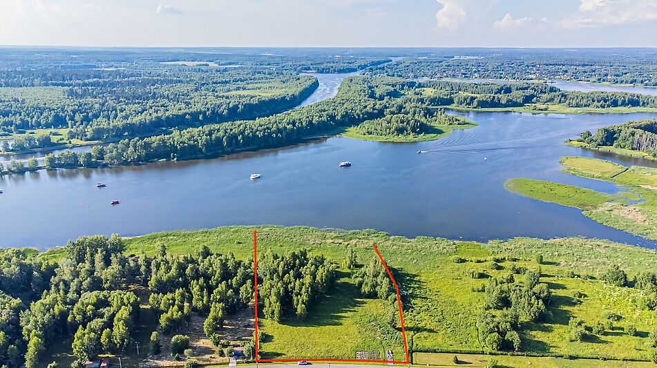 Участок в КП Пяловский