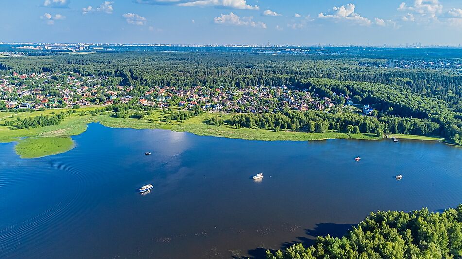 Участок в КП Пяловский