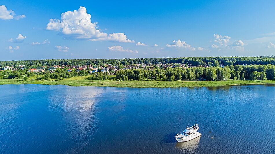 Участок в КП Пяловский