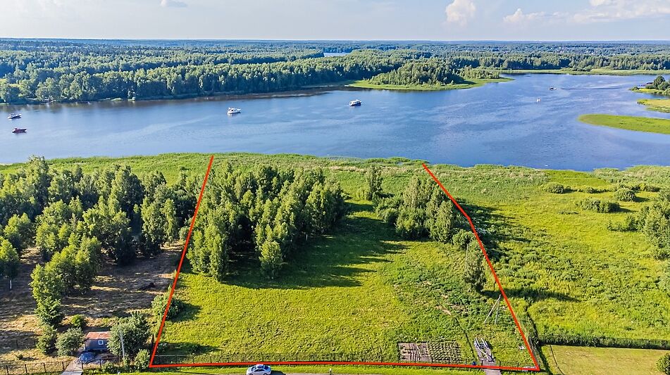 Участок в КП Пяловский