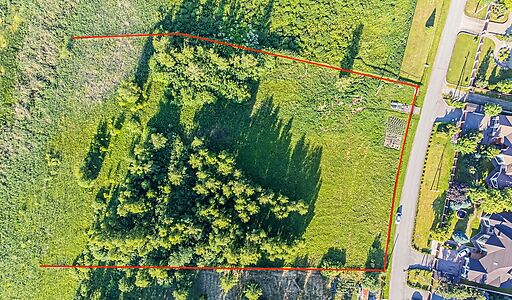 Участок в КП Пяловский