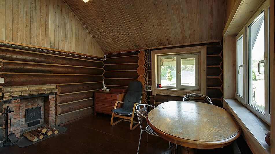 Дом на берегу Рыбинского водохранилища