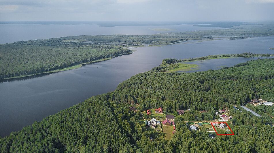 Дом на берегу Рыбинского водохранилища