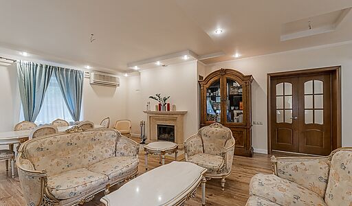 Дом в деревне Беляниново