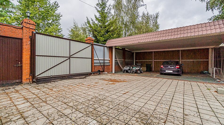 Дом в деревне Беляниново