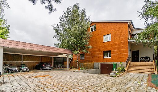 Дом в деревне Беляниново