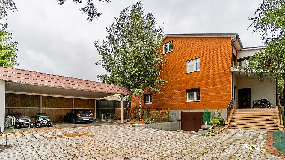 Дом в деревне Беляниново