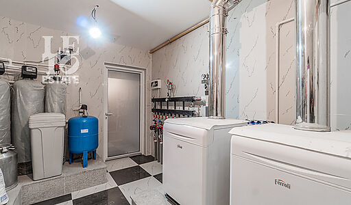 Дом в п Большая Черная