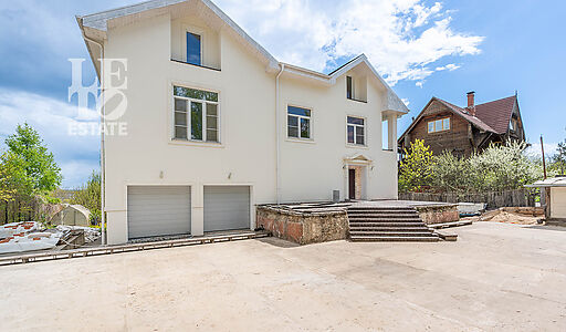 Дом в п Большая Черная