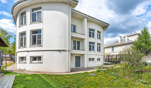 Дом в п Большая Черная