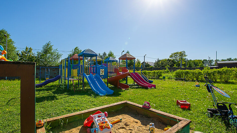 Шикарная усадьба в поселке Аврора