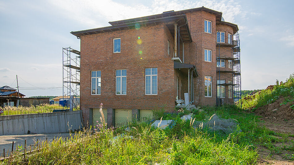 Шикарная усадьба в поселке Аврора