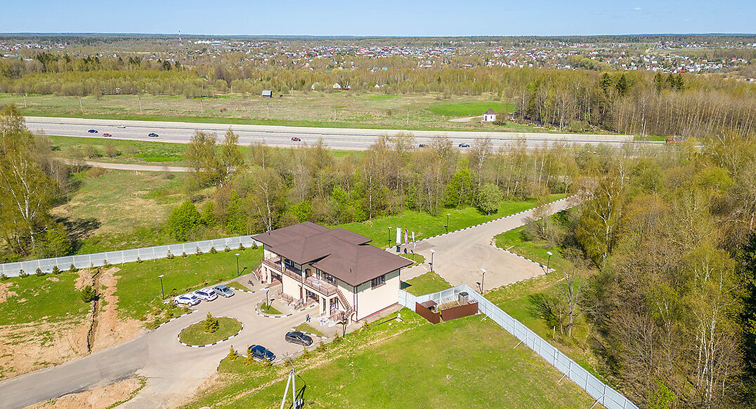 Рига Фемили