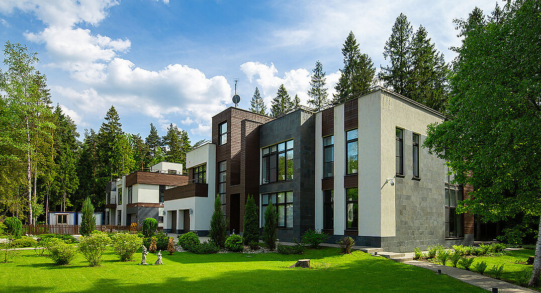 Форест Стоун