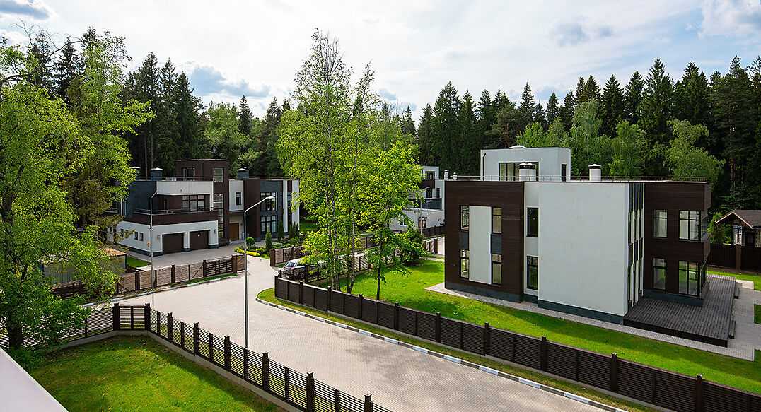 Форест Стоун