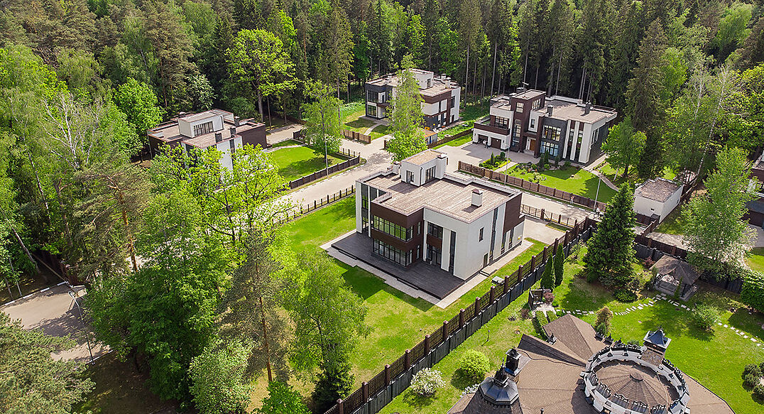 Форест Стоун