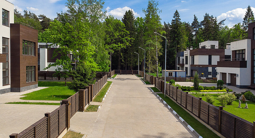 Форест Стоун