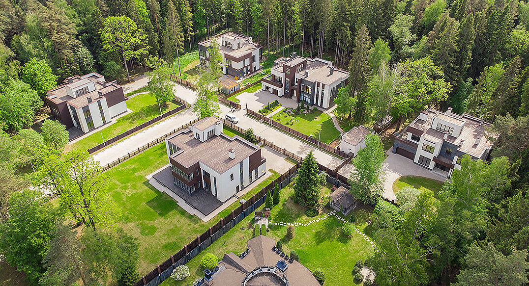 Форест Стоун