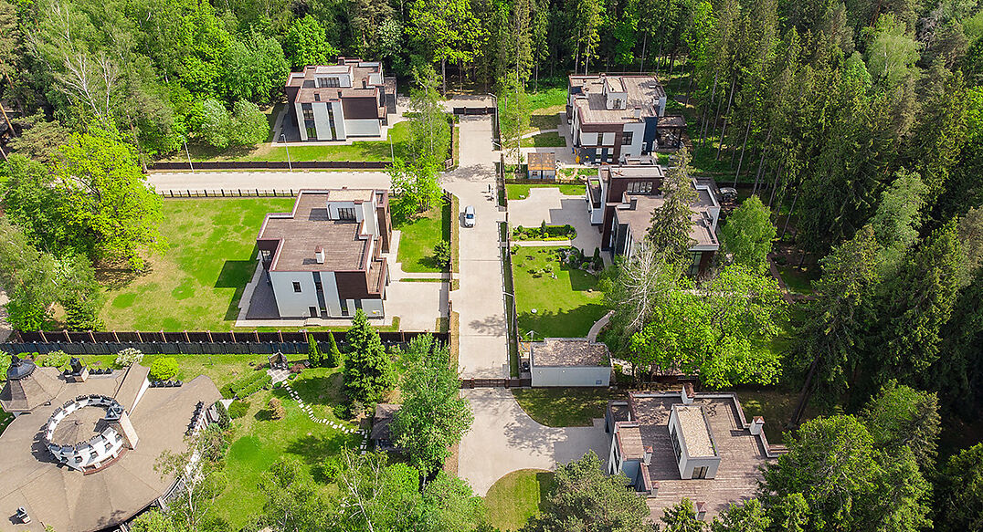 Форест Стоун