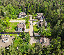 Форест Стоун