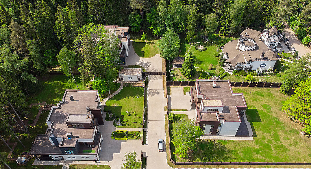 Форест Стоун