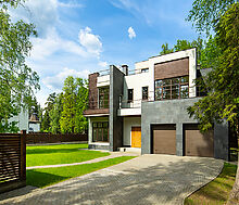 Великолепный дом в лесу в поселке Форест Стоун