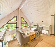 Дом в аренду у воды в лесу