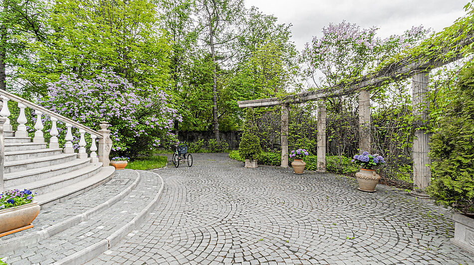 Усадьба в Лосино-Петровское