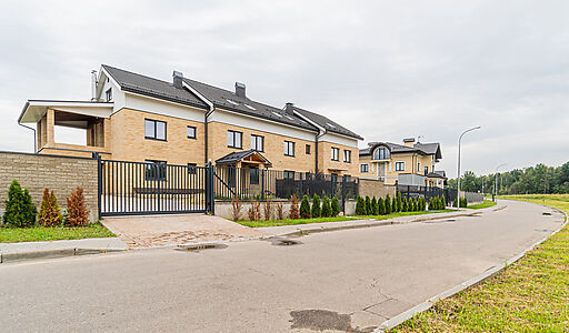 Этюд Фэмили Клаб