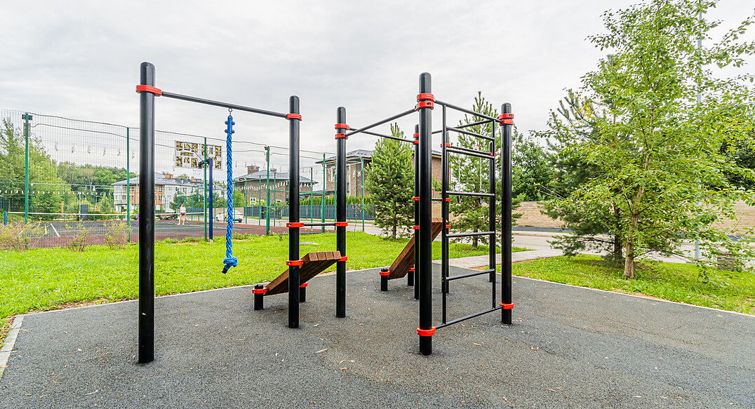 Этюд Фэмили Клаб